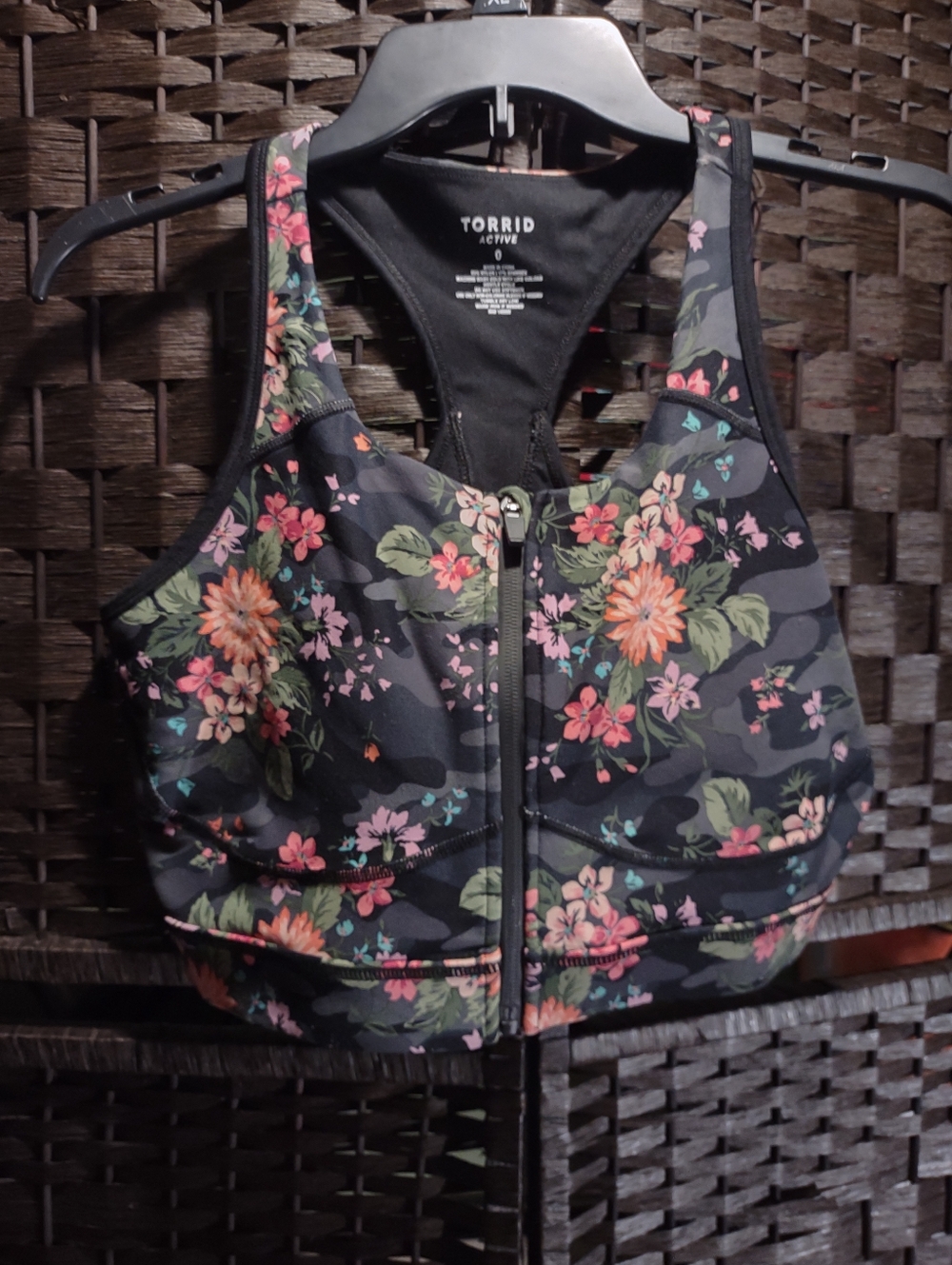 Torrid Active Zip Front Sports Bra camo floral print Size 0